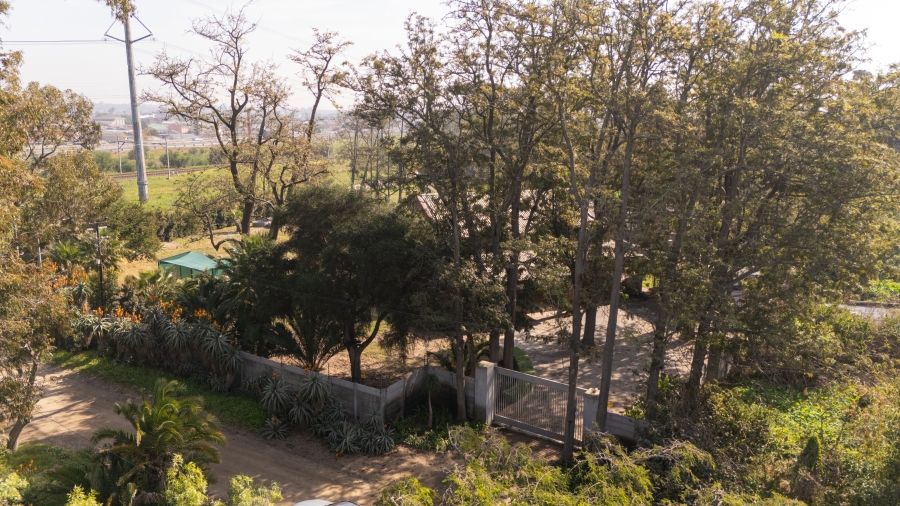 7 Bedroom Property for Sale in Penhill Western Cape